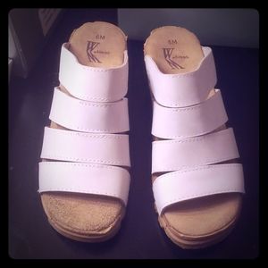 Sandles